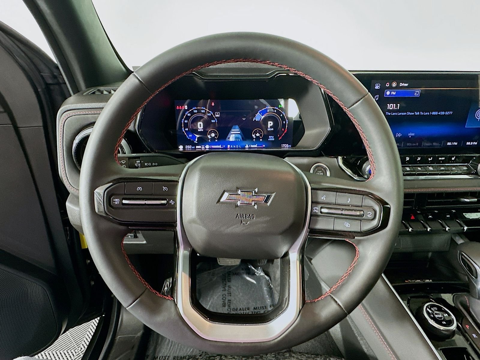 Used 2025 Black Chevrolet Z71 image 11