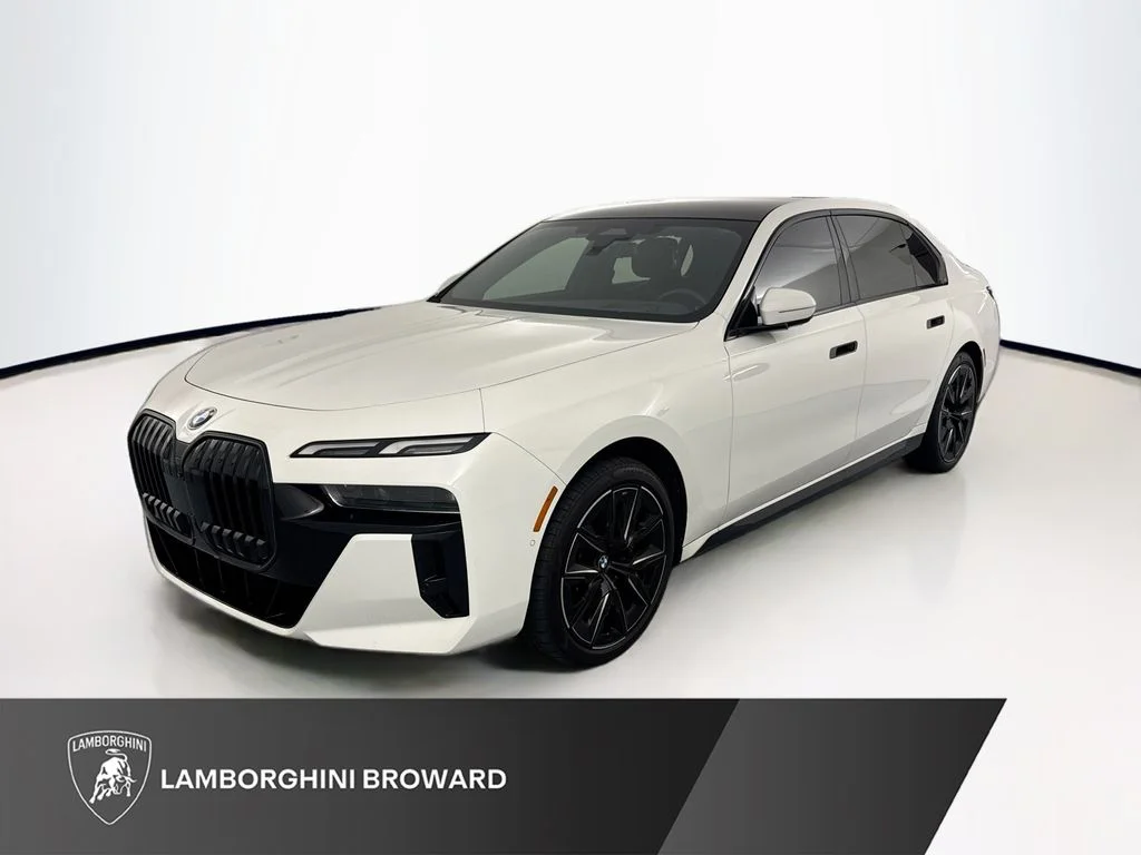 2025 BMW 7 Series 740i Sedan's photo