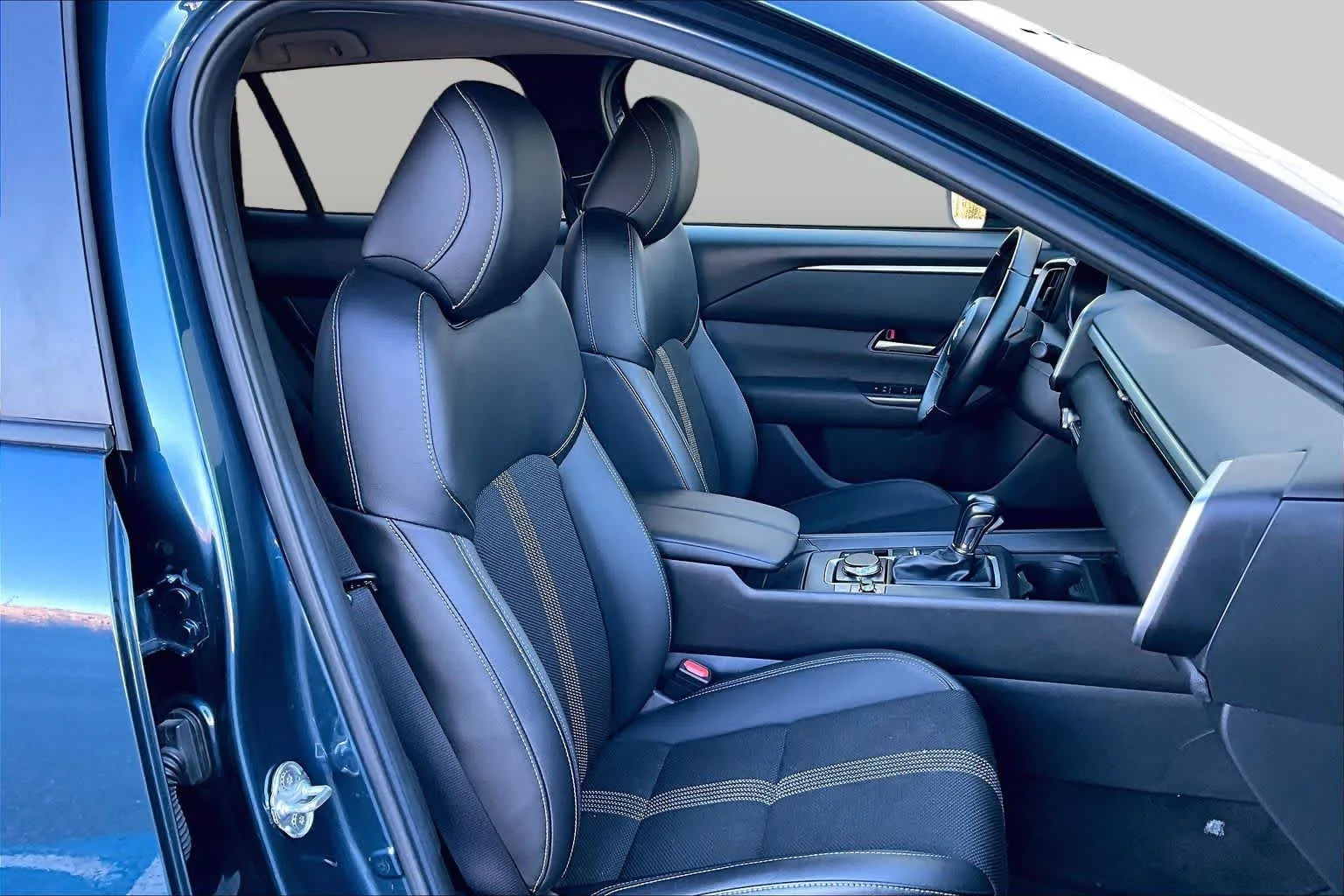 Used 2025 Ingot Blue Metallic Mazda 2.5 S Preferred Package image 7