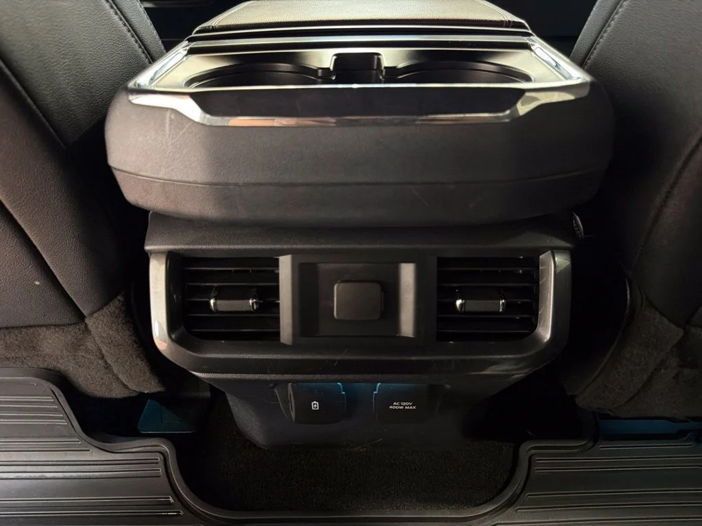 Used 2022 Agate Black Metallic Ford Lariat image 19