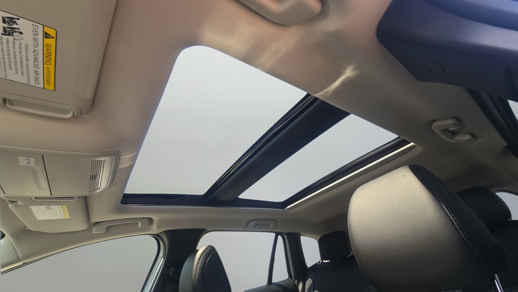 New 2026 Wind Chill Pearl Mazda Premium image 31