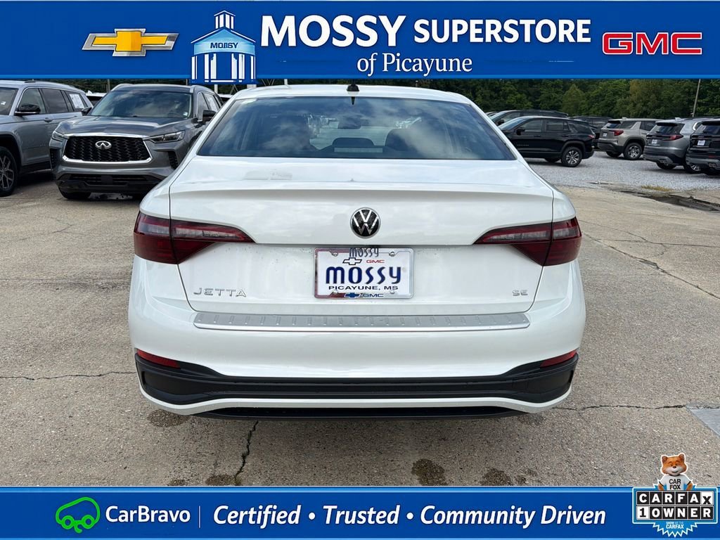 2023 Volkswagen Jetta SE - Photo 6