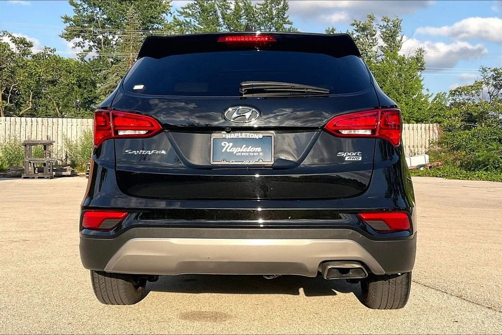 Used 2017 Black Hyundai 2.4 Base image 3