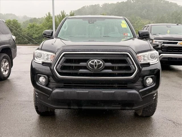 Used 2022 Midnight Black Metallic Toyota SR5 V6 image 2