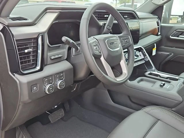 2026 GMC Sierra 3500HD Denali - Photo 20
