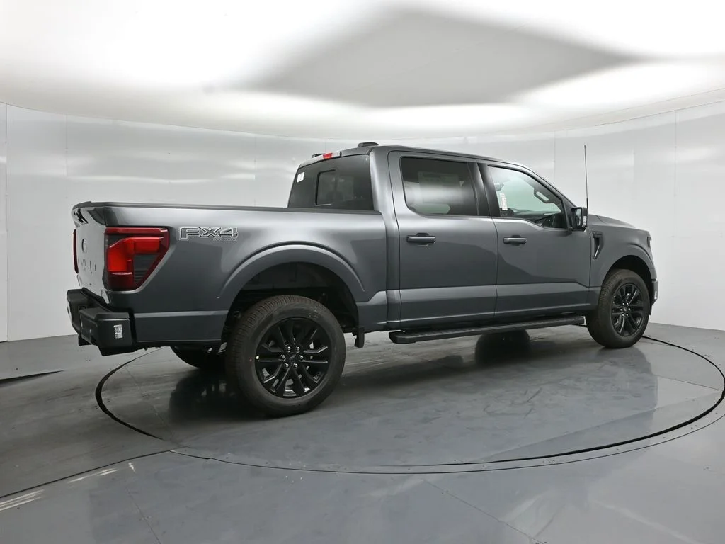 New 2026 Carbonized Gray Metallic Ford XLT image 25