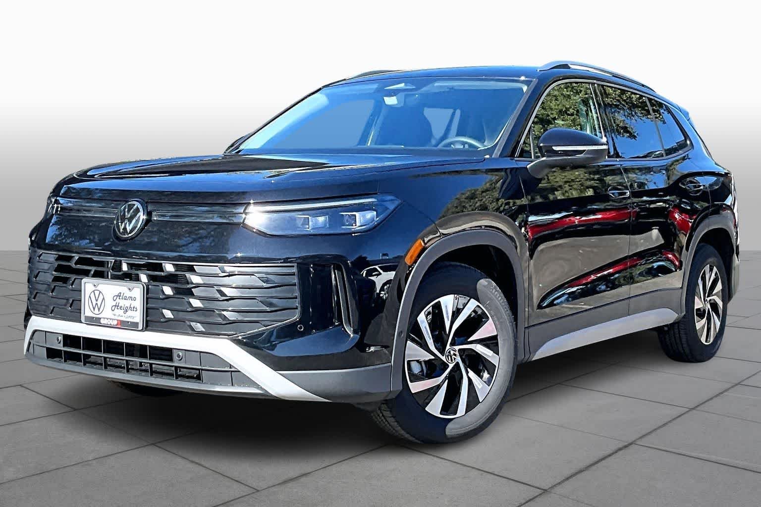 2026 Volkswagen Tiguan 2.0T S's photo