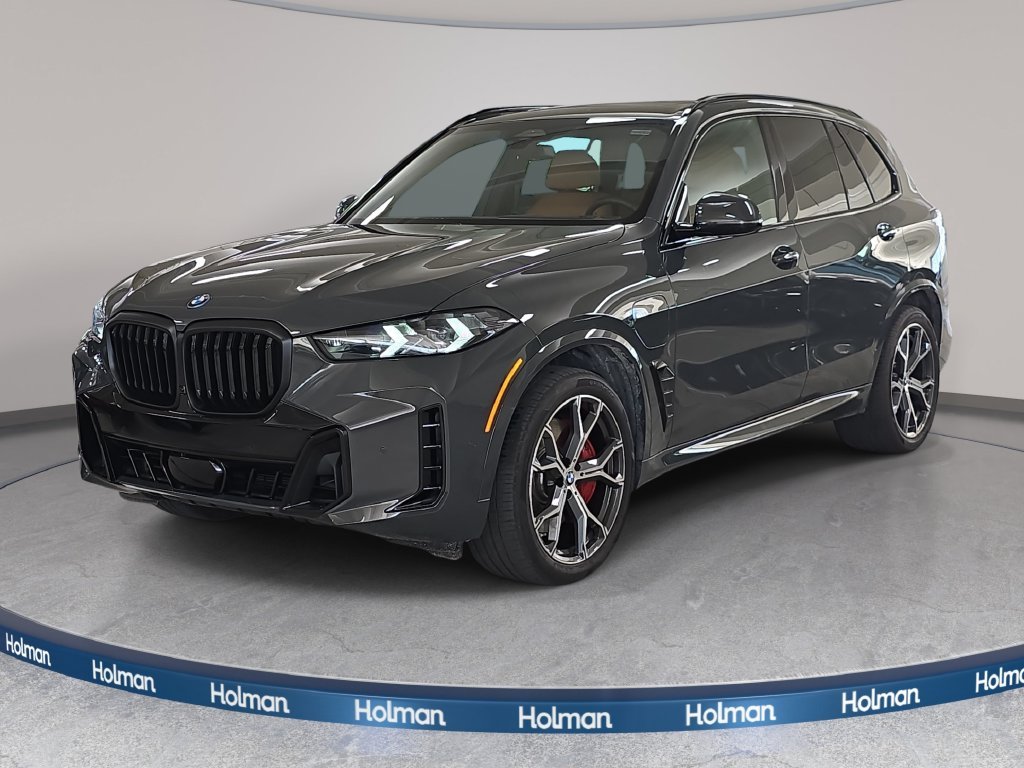 Used 2026 Dravit Grey Metallic BMW xDrive50e image 1