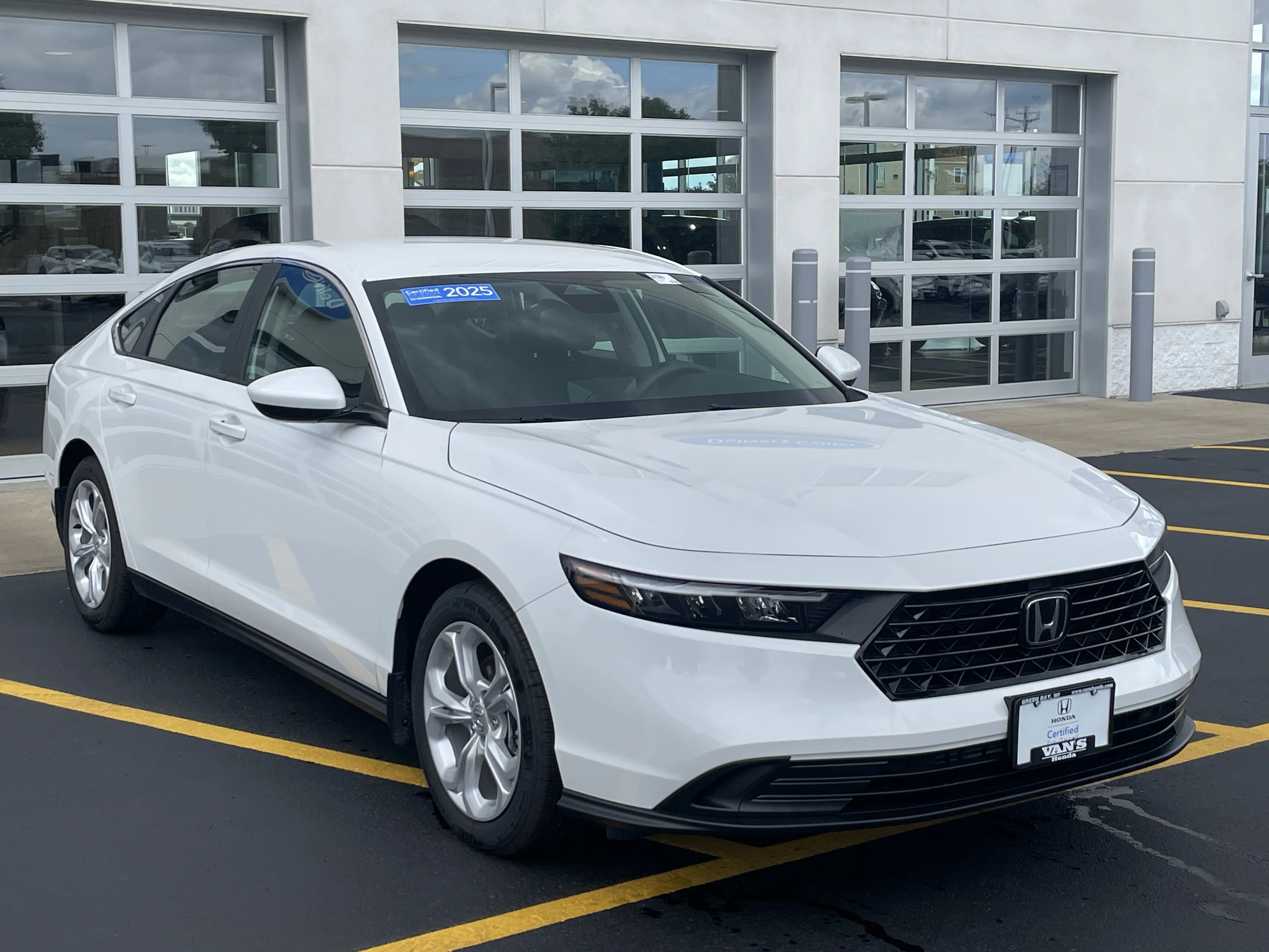 2025 Honda Accord LX - Photo 30