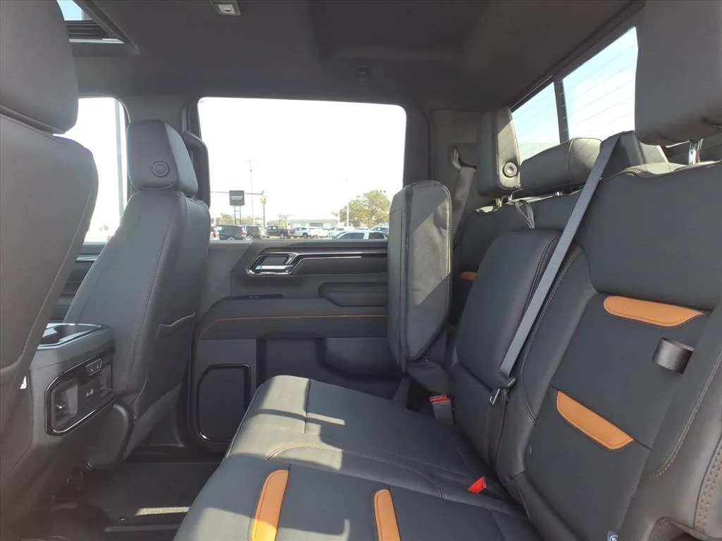2026 GMC Sierra 2500HD AT4 - Photo 7