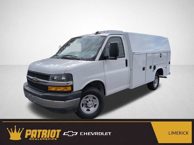 2025 Chevrolet Express Cutaway 3500