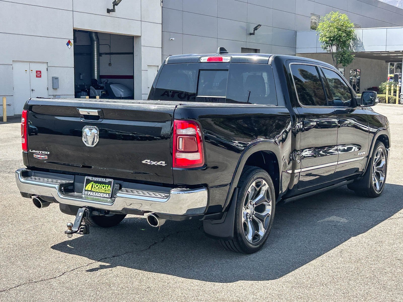 Used 2019 DIAMOND BLACK CRY RAM LIMITED image 6