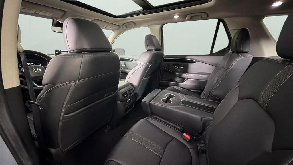 Used 2025 Gray Honda Touring image 30