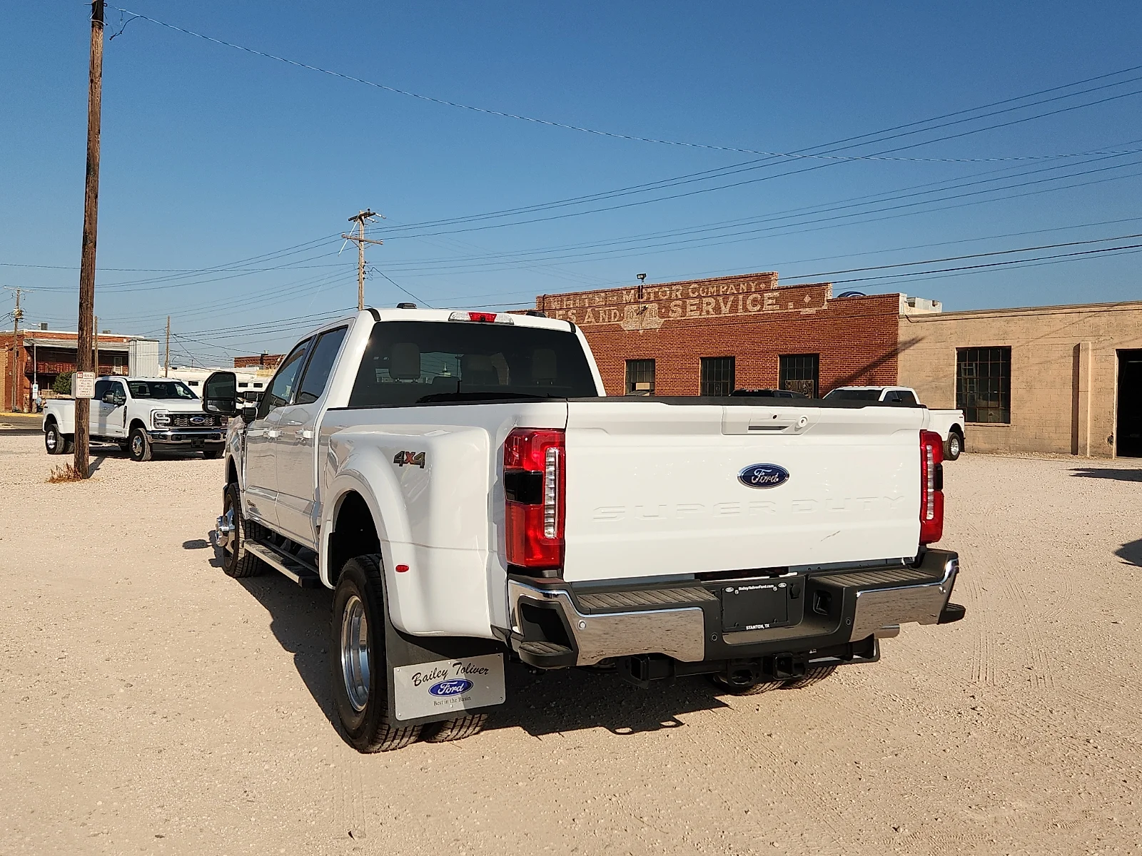 New 2026 Oxford White Ford Lariat image 5