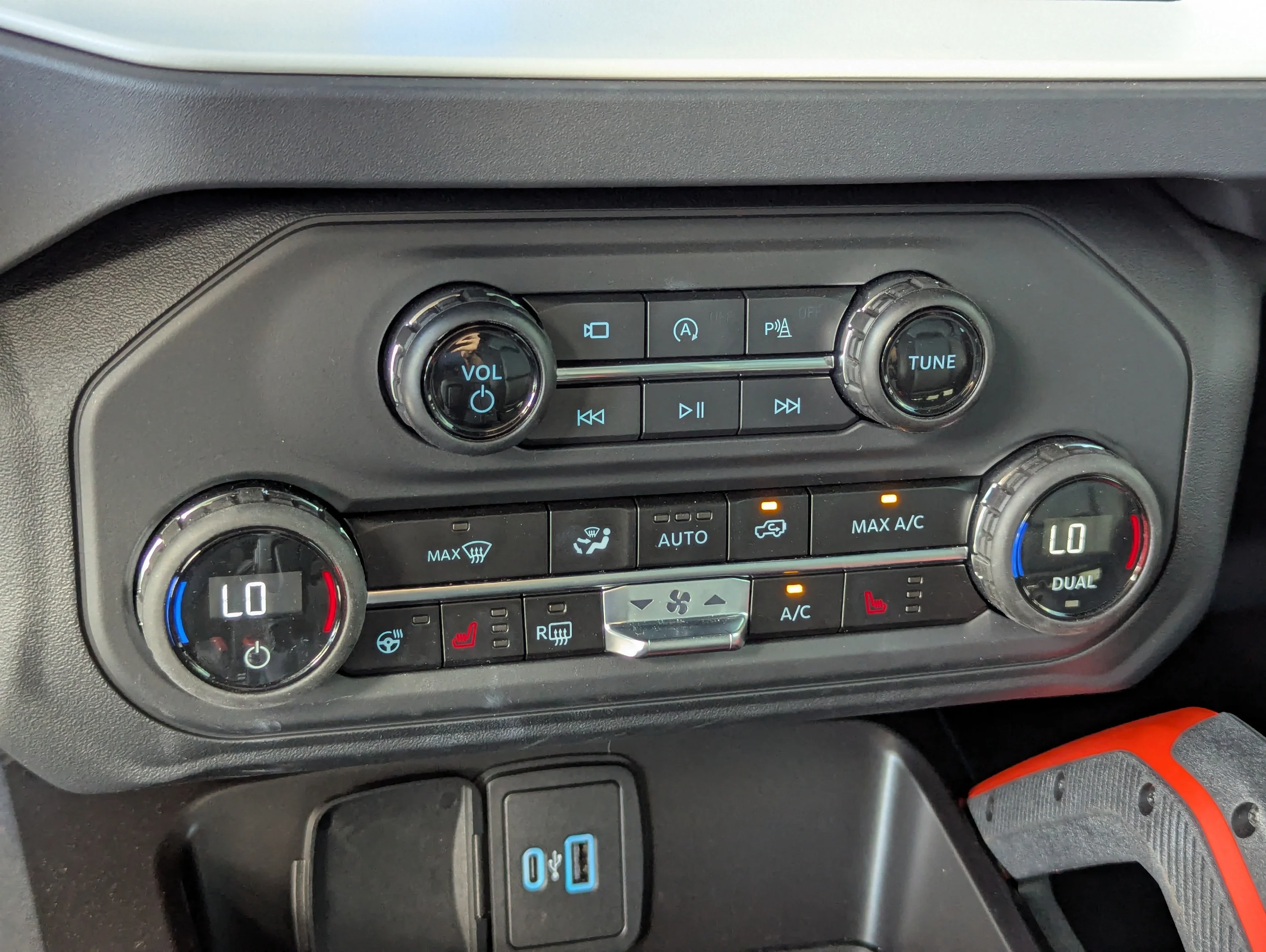 Used 2025 Oxford White Ford Stroppe Edition image 34