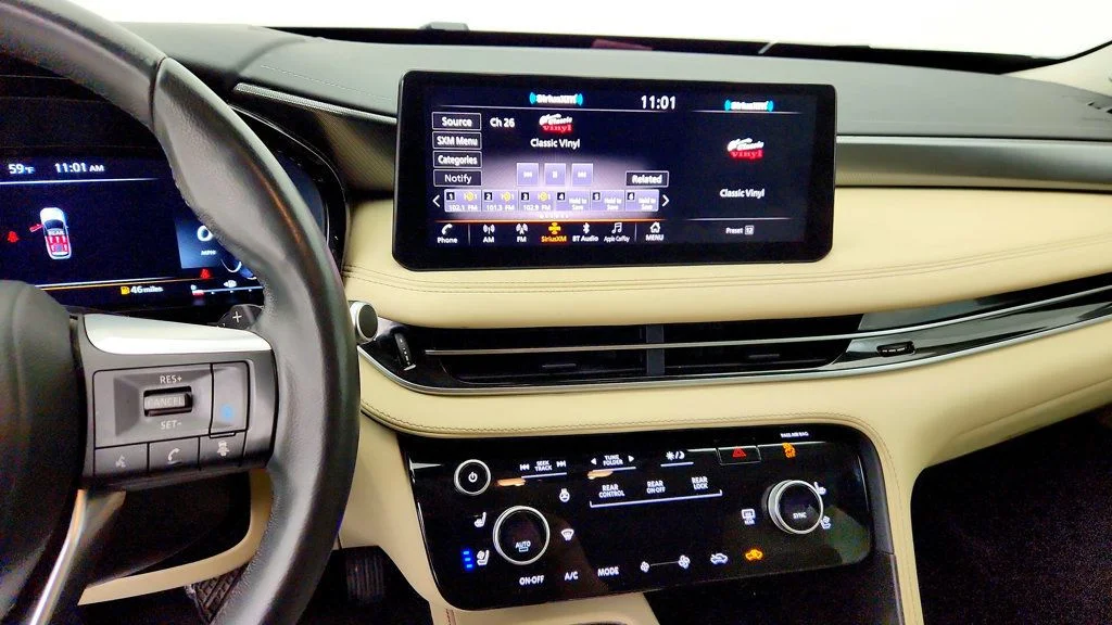 Used 2024 Majestic White INFINITI LUXE AWD w/ Vision Pkg & Bose Performance 17-Speaker Audio image 15