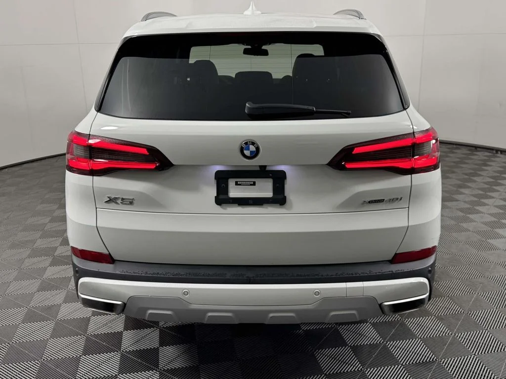 Certified Used 2023 White BMW xDrive40i image 9