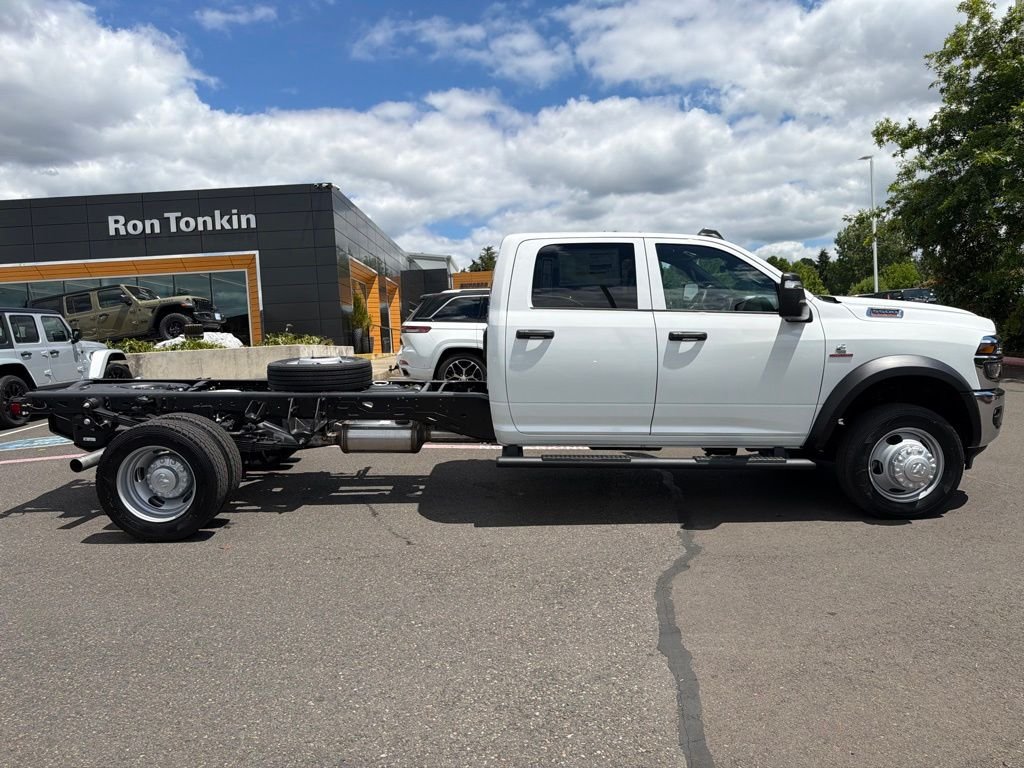 New 2026 Bright White Clear-Coat Exterior Paint RAM Tradesman image 8