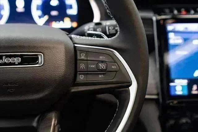 2025 Jeep Grand Cherokee Limited - Photo 16