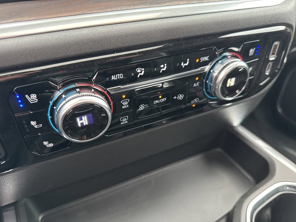 2026 GMC Sierra 1500 SLT - Photo 15