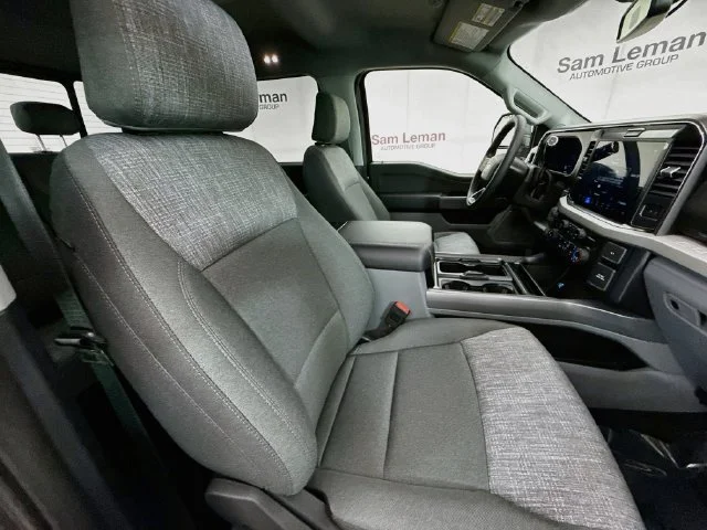New 2027 Carbonized Gray Metallic Ford F-250® XLT image 29