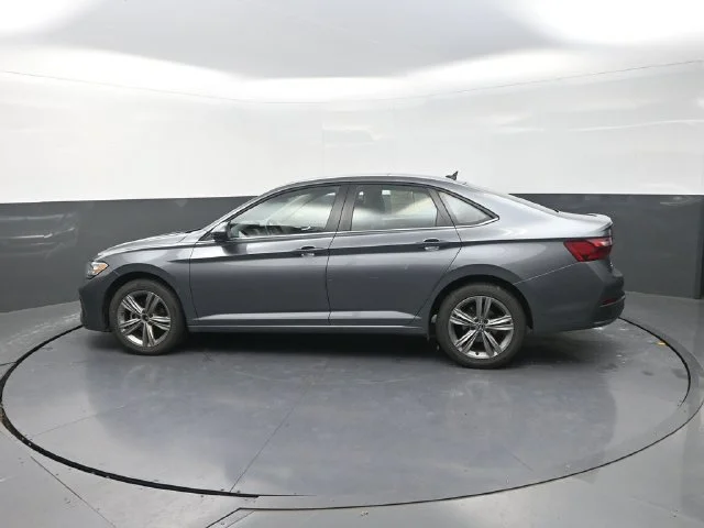 Used 2024  Volkswagen 1.5T SE image 6