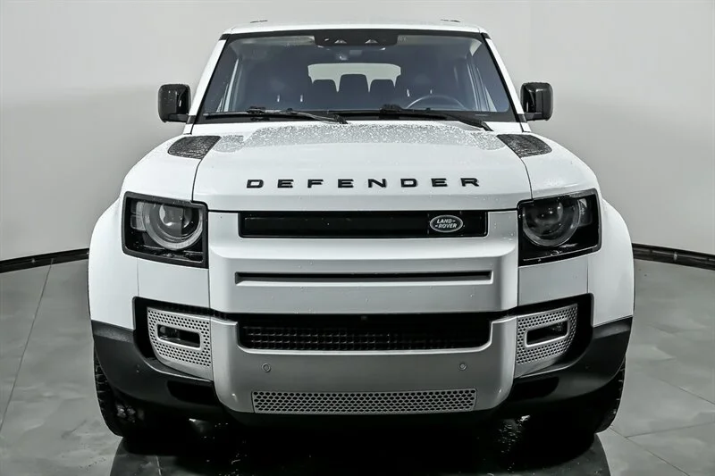 Used 2020 Fuji White Land Rover 110 HSE image 4