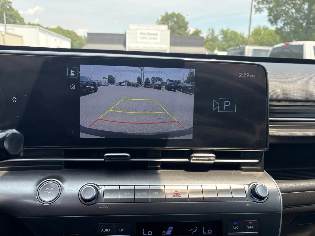 Used 2025 Gray Hyundai SEL image 18