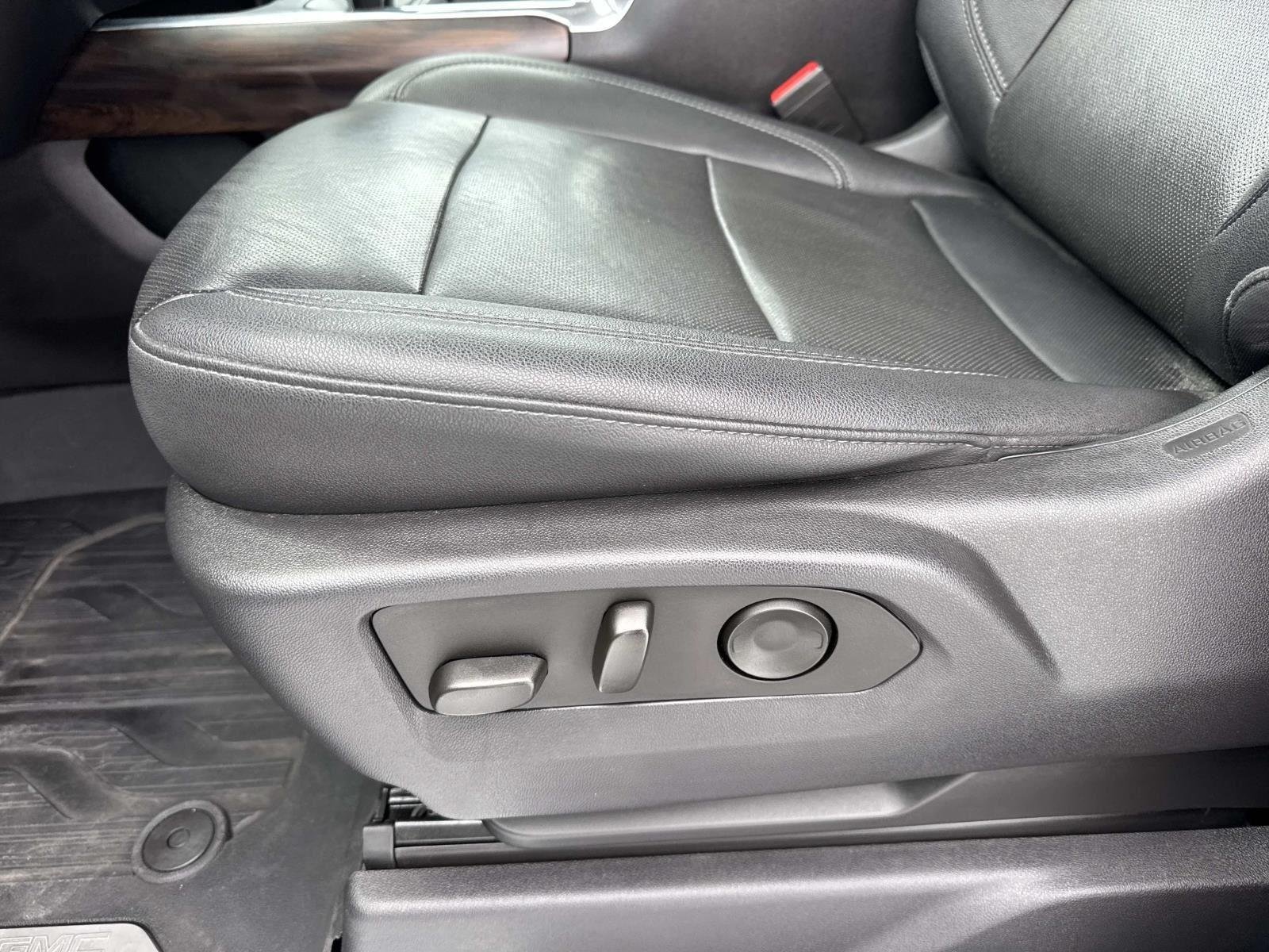 Used 2022 Onyx Black GMC SLT image 17