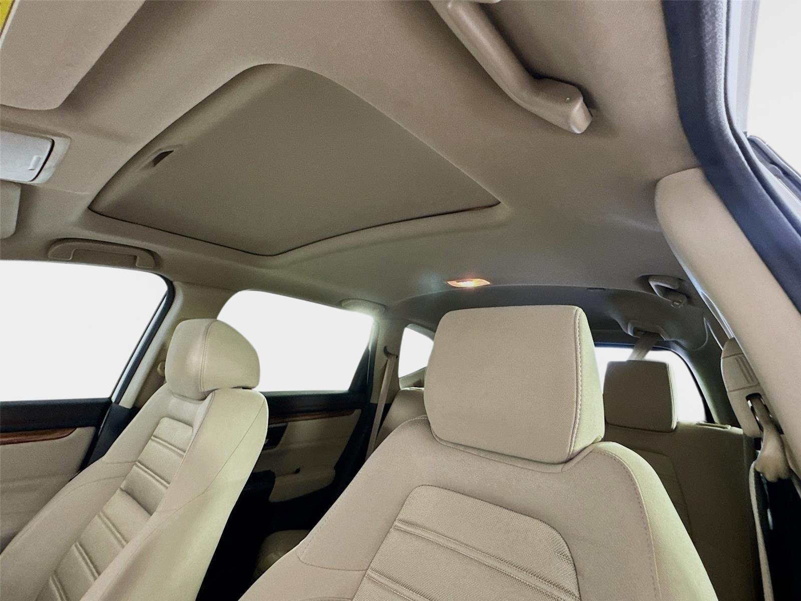 Used 2017 White Honda EX image 14