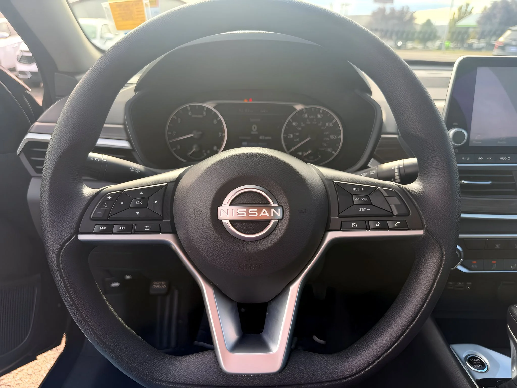 2025 Nissan Altima SV - Photo 17