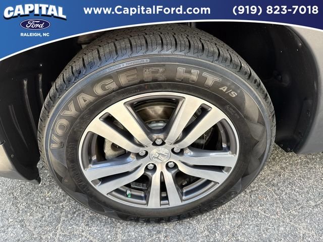 Used 2017  Honda EX-L image 13
