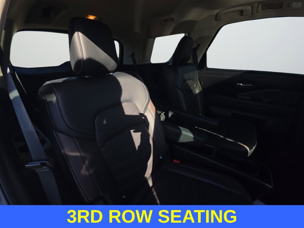 Used 2024 Gray Nissan Platinum image 19