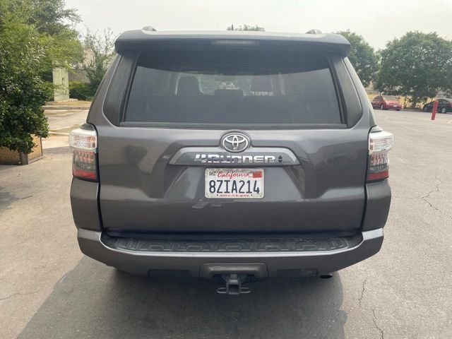 Used 2022  Toyota SR5 Premium image 4