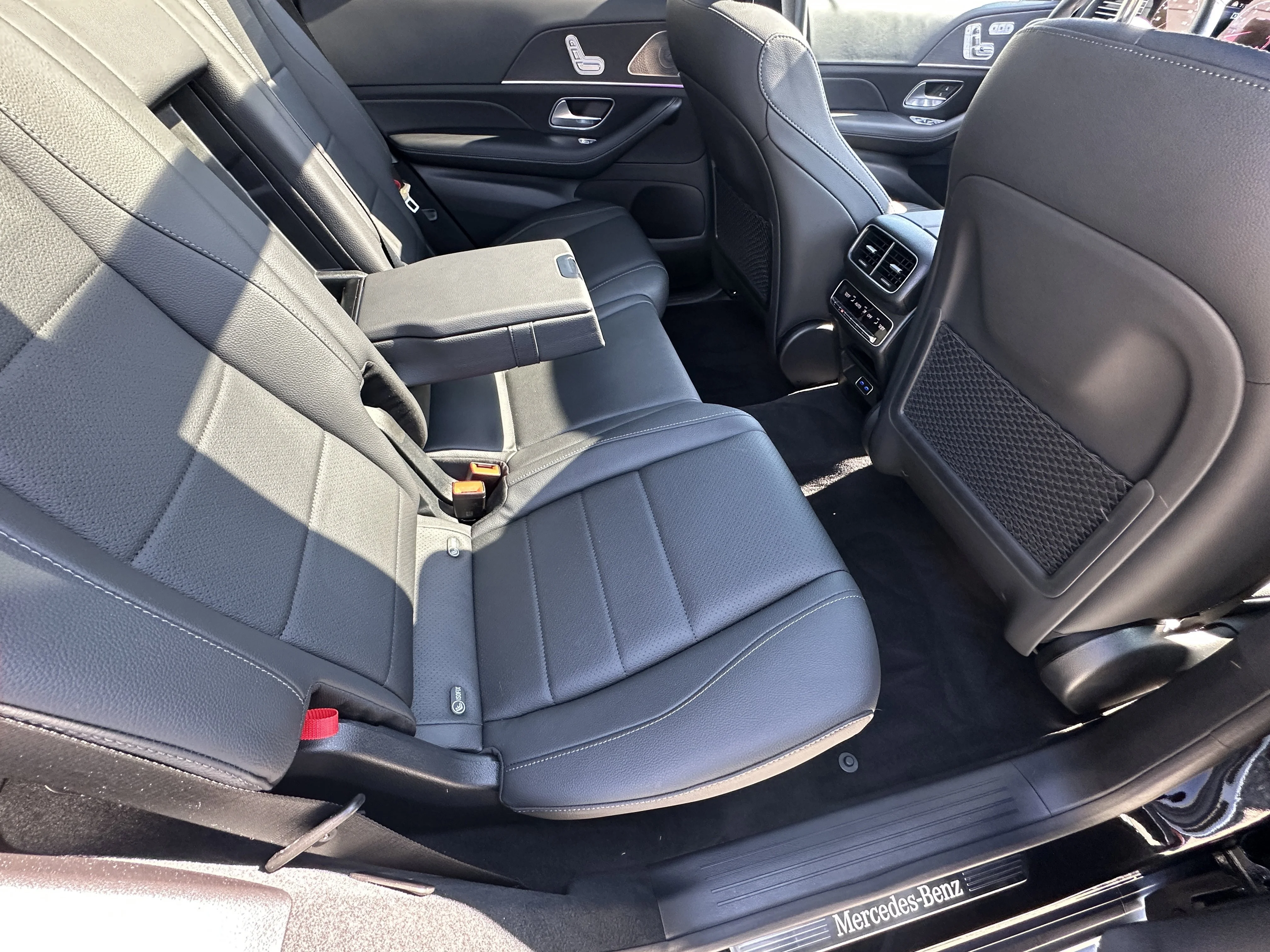 Certified Used 2025 Black Mercedes-Benz GLS 450 image 18