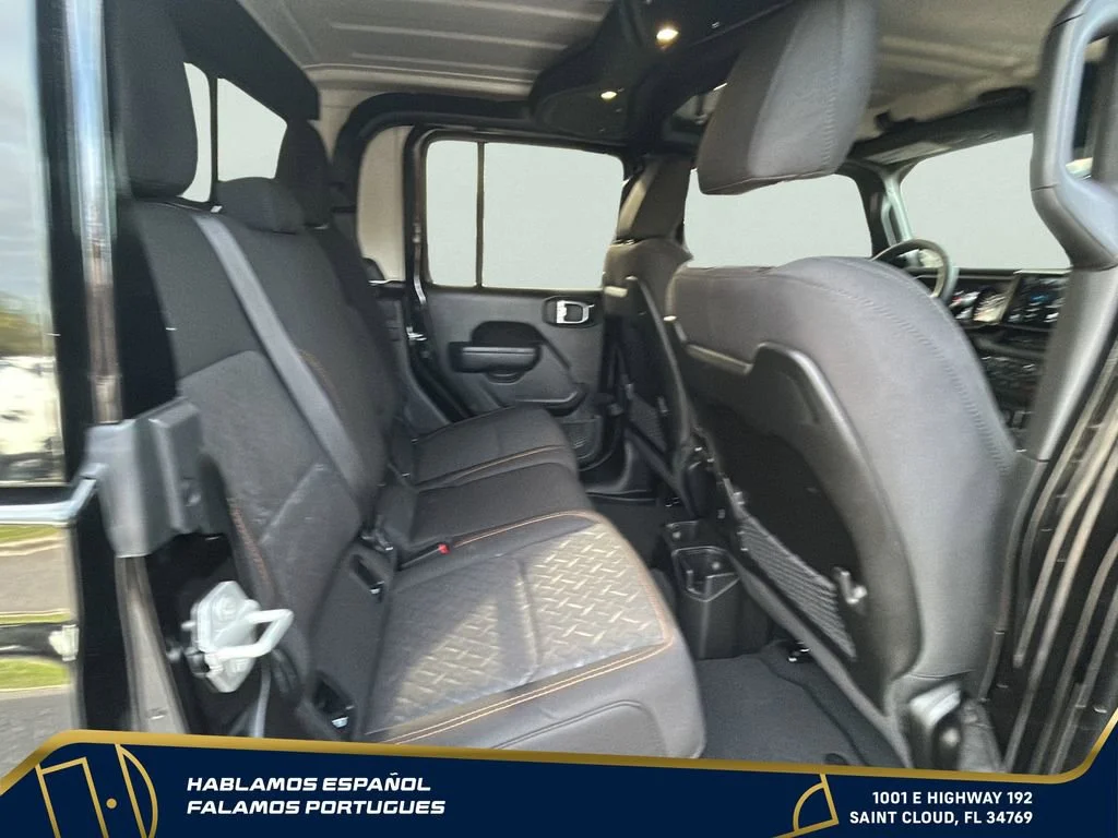 Used 2025 Black Jeep Mojave 4x4 image 28