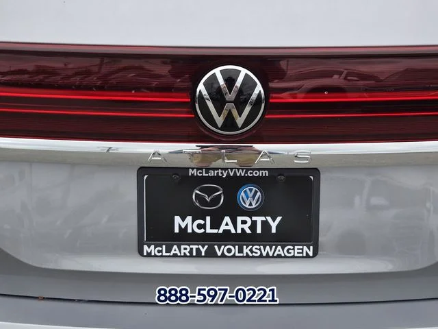 New 2026 Silver Mist Metallic Volkswagen 2.0T SE image 11