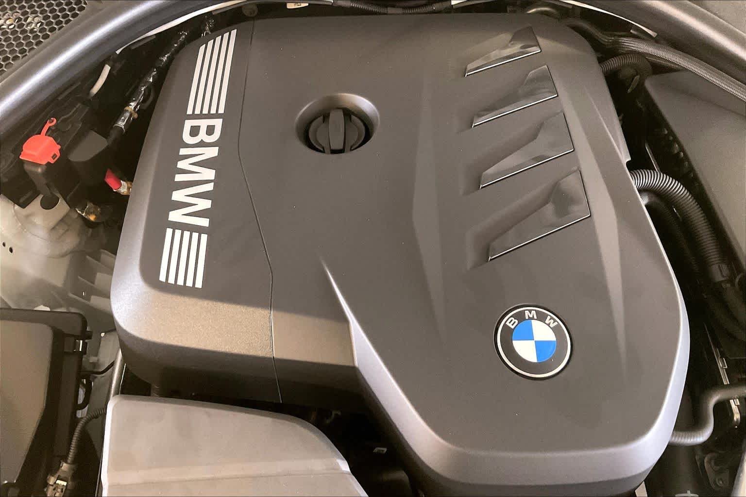 New 2026 Alpine White BMW 330i NA image 17