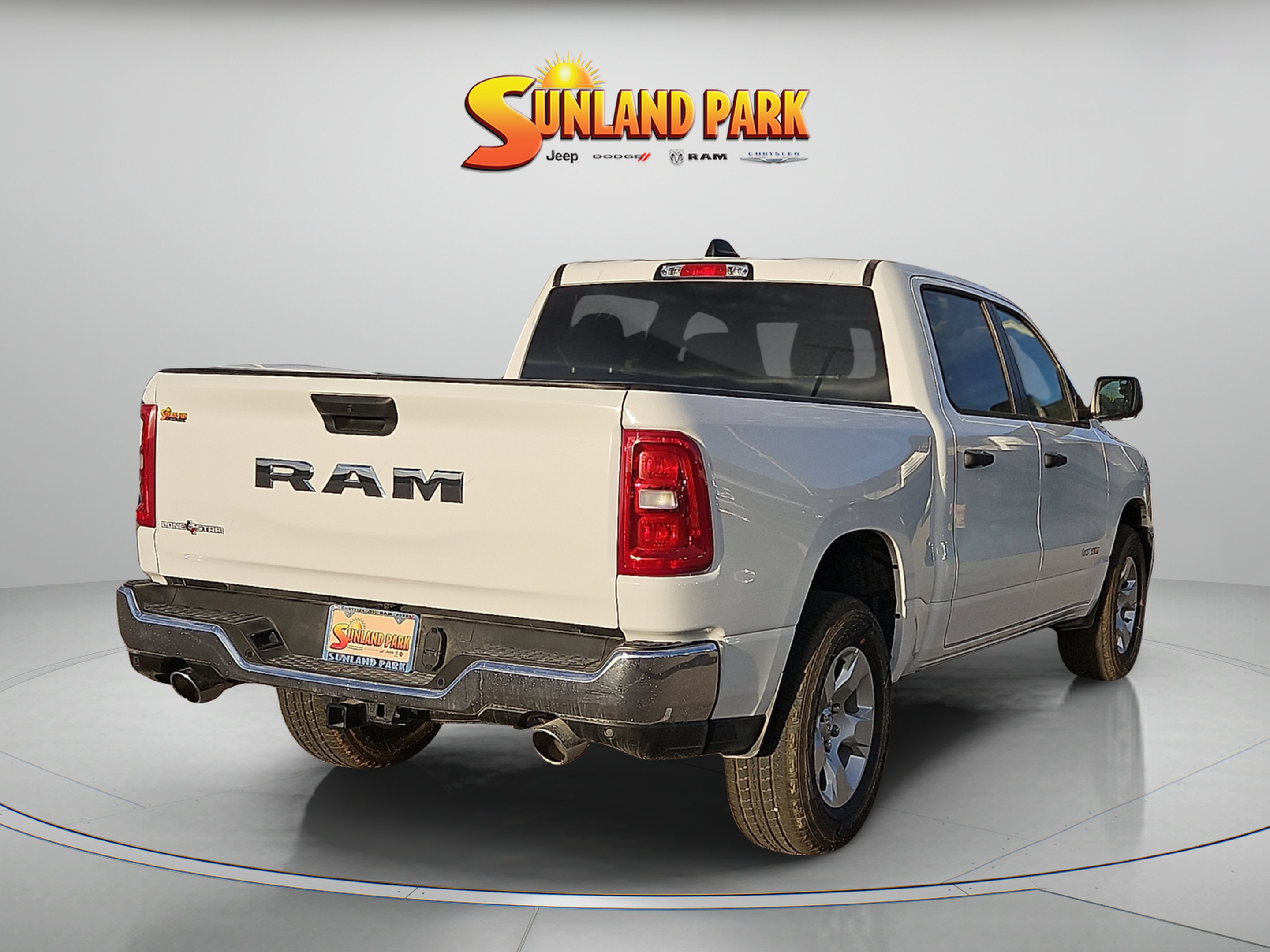 New 2026 Bright White Clear-Coat Exterior Paint RAM Lone Star image 5