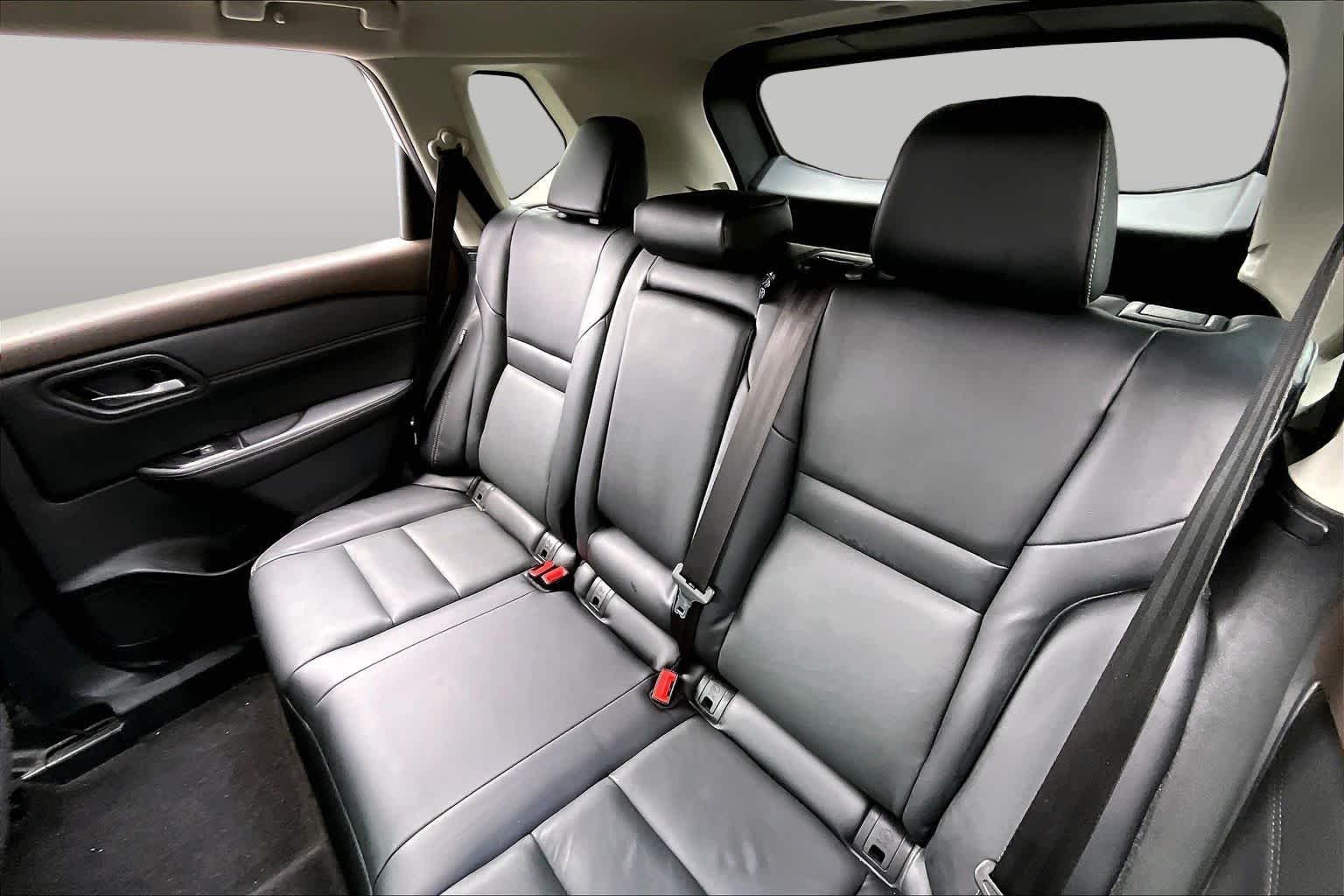 Used 2022 BRILLIANT SILVE Nissan SL image 19