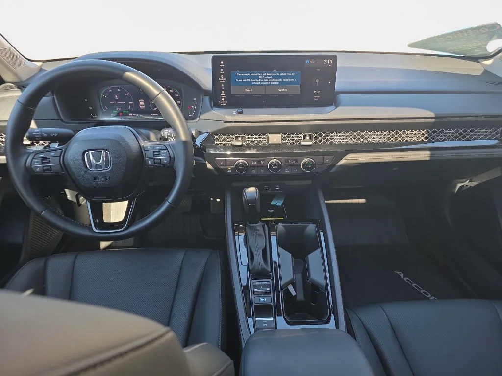 2025 Honda Accord Hybrid EX-L - Photo 15