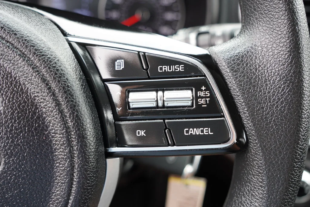 Used 2022 Steel Gray Kia LX image 27