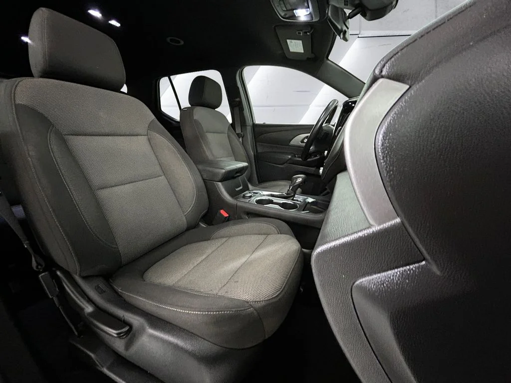 Used 2023 White Chevrolet LT image 14