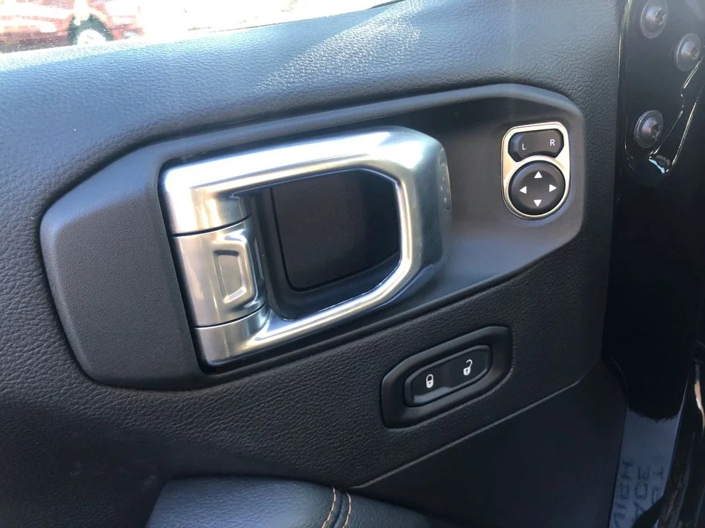 Used 2022 Black Jeep Unlimited Sahara High Altitude image 26