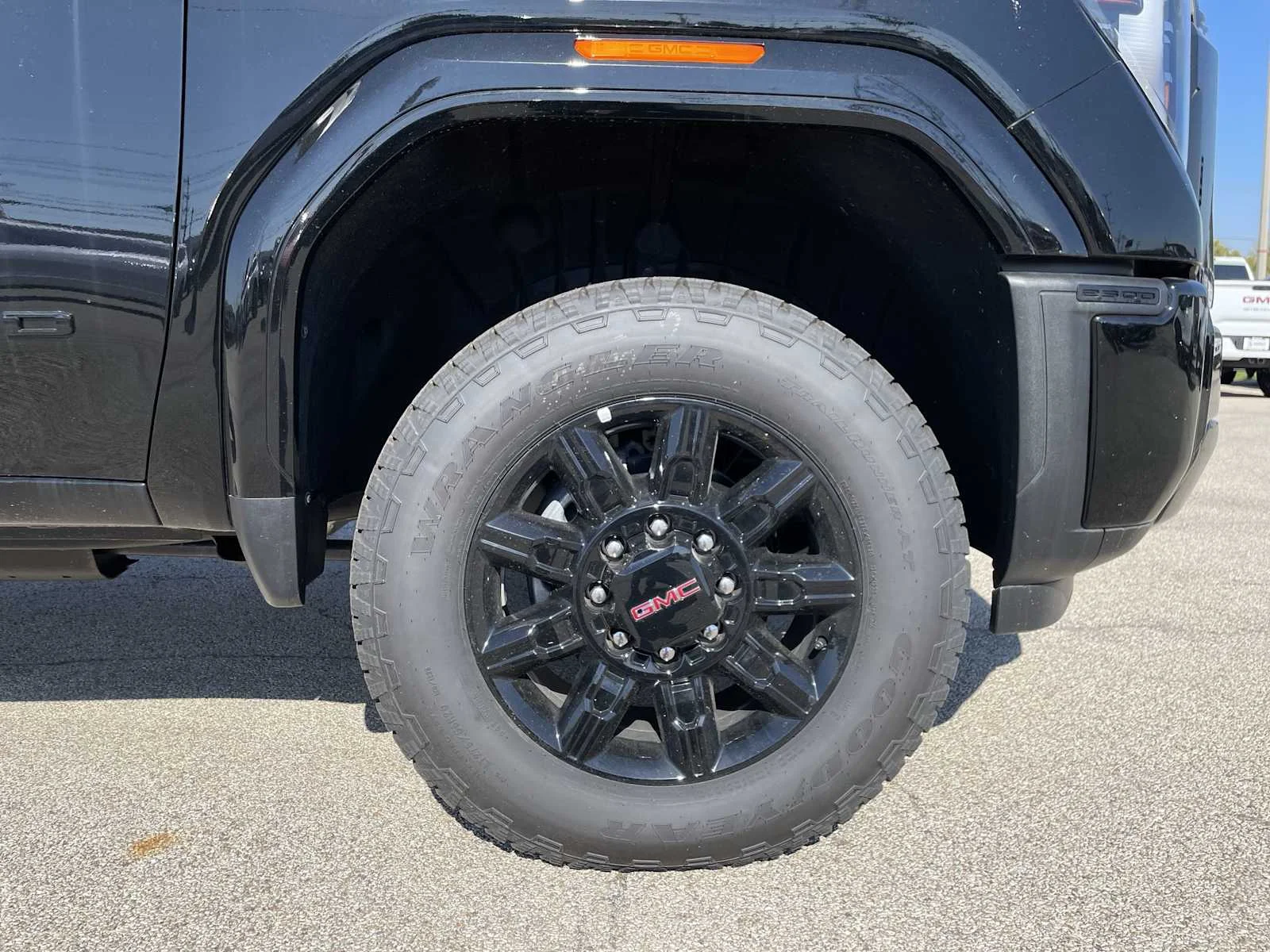 2026 GMC Sierra 2500HD AT4 - Photo 34