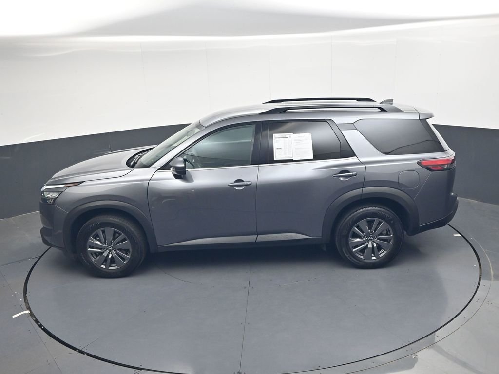 Used 2025 Gray Nissan SV image 37