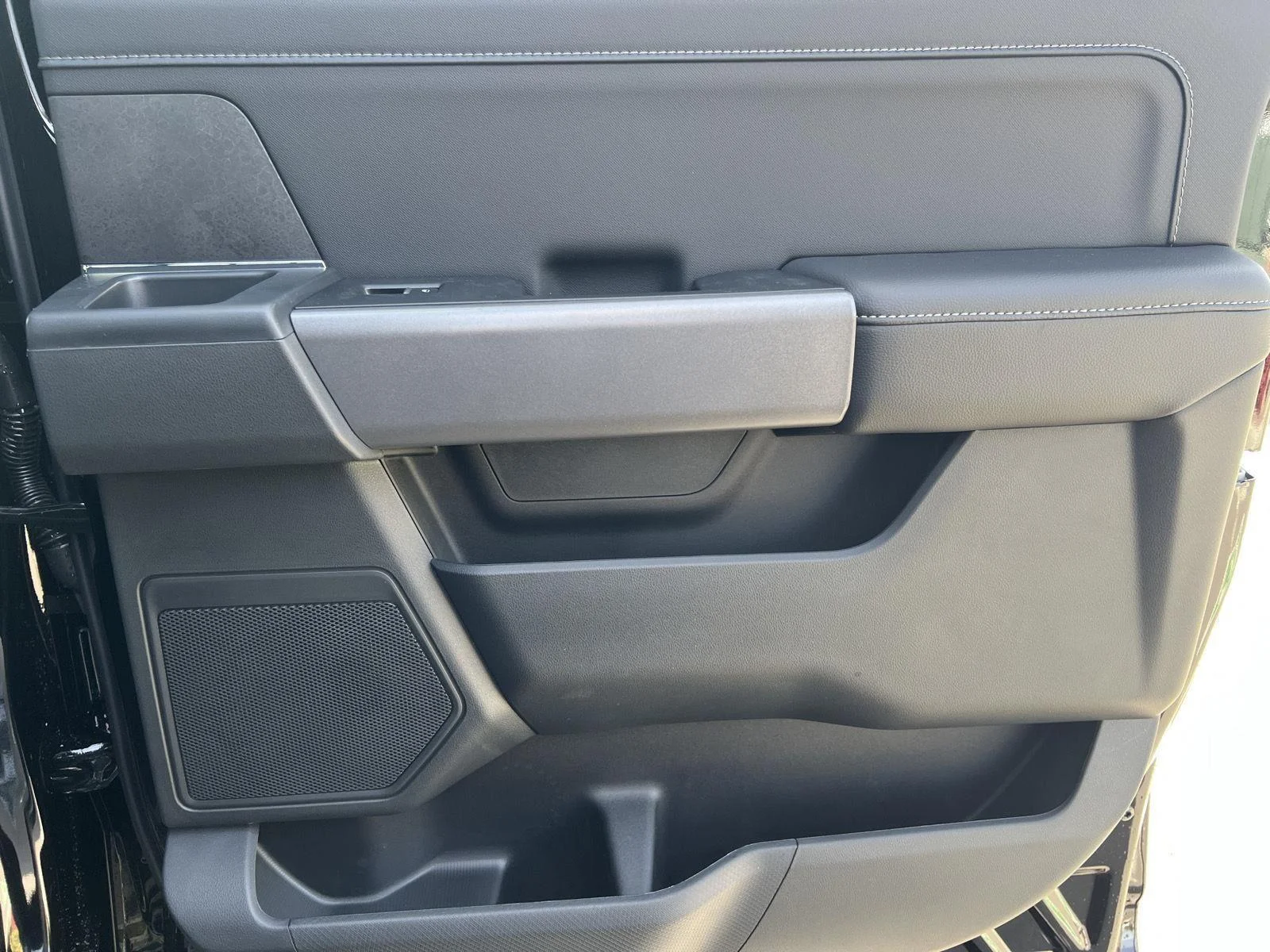 Used 2025 Agate Black Ford XLT image 15