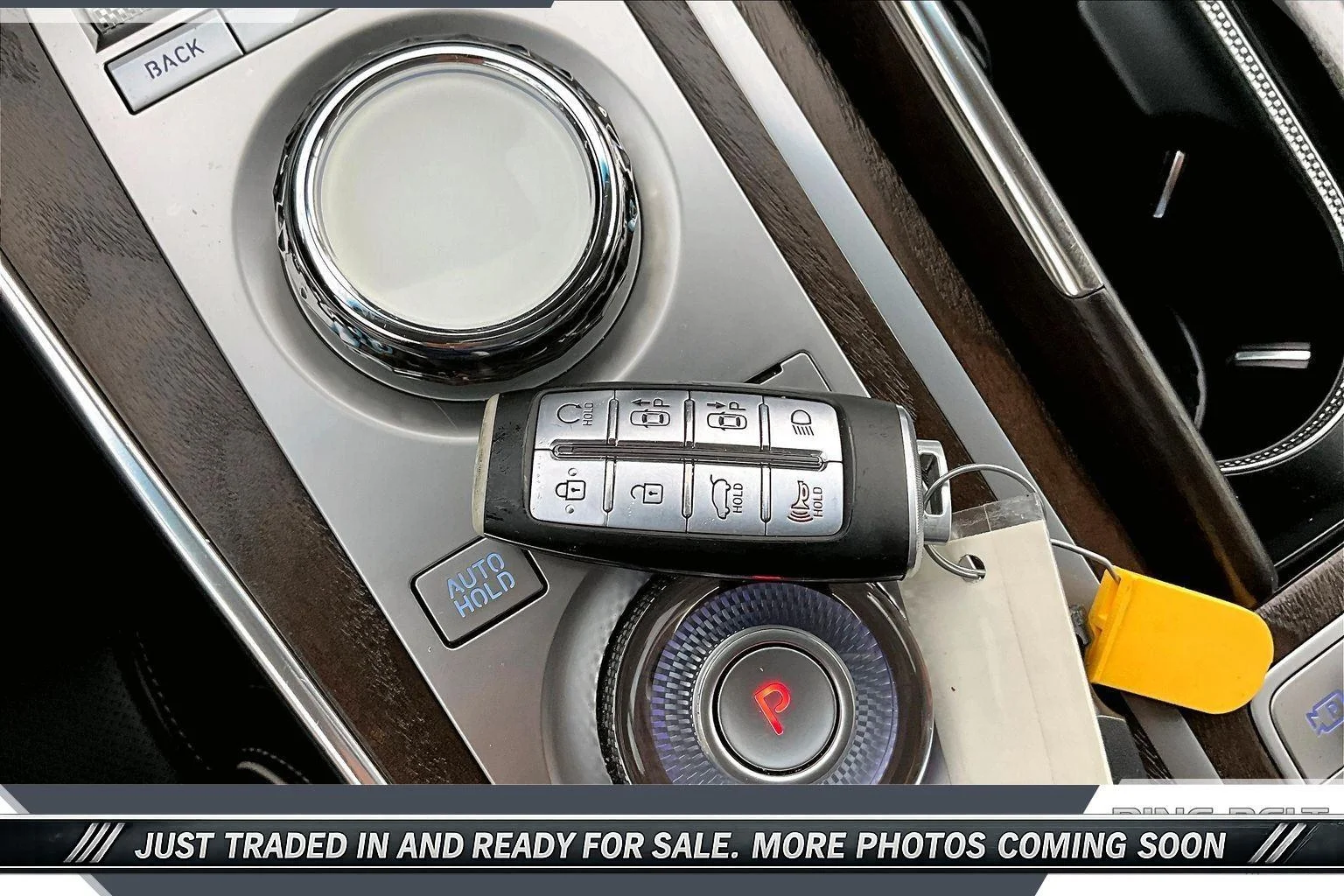 Used 2024 Makalu Gray Genesis 3.5T AWD image 9