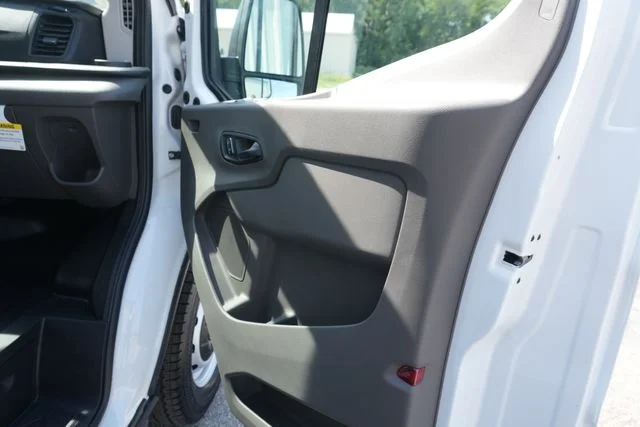 New 2026 Oxford White Ford Cargo Van image 20