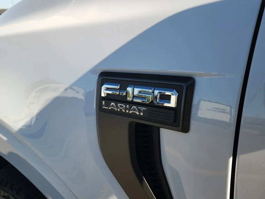 Used 2023 White Ford Lariat image 20
